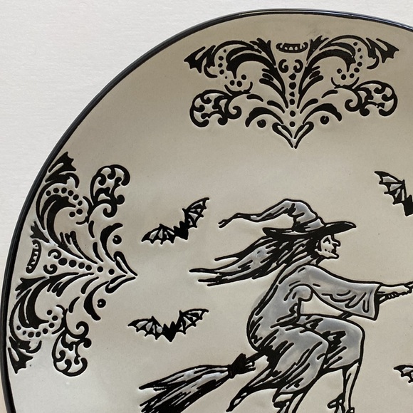 Halloween Eli + Ana Wicked Witch on a Broom Salad Dessert Plates Set of 4 NEW - Picture 10 of 11